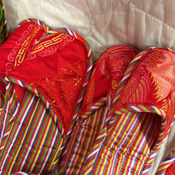 Korean Satin Slippers Set of 10 - Picture 6 of 10